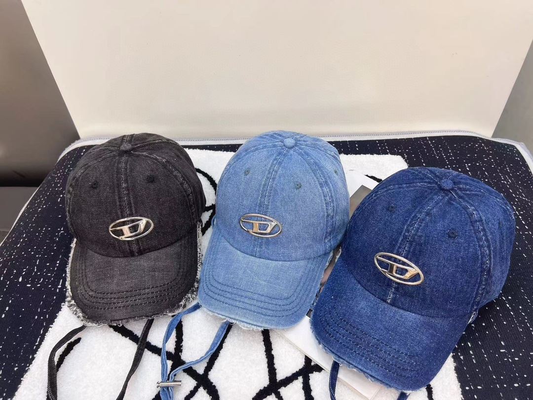 Christian Dior Caps